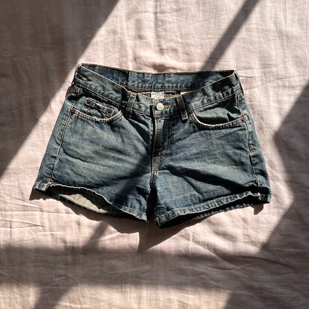 Lucky Shorts 2/26